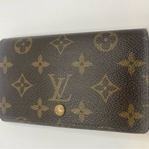 VINTAGE 1993 Louis Vuitton Tresor Wallet 🥰